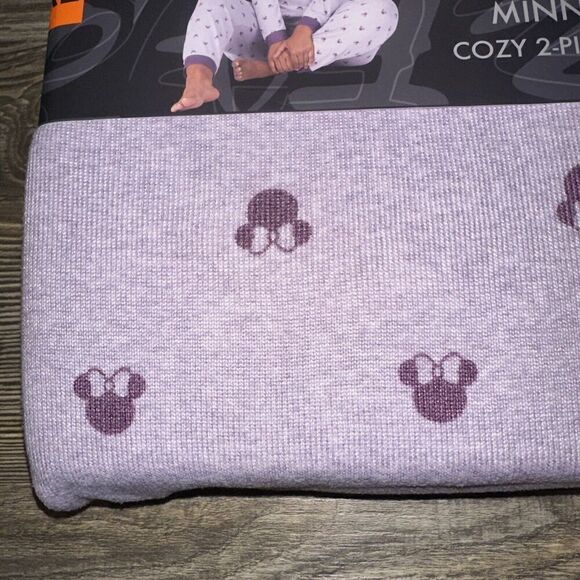 Disney Minnie Mouse Women's Cozy 2-Piece Pajama Set. XXLarge. Purple. NWT. 13 - Picture 5 of 8